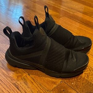 Black Women’s Slip-On Sneakers